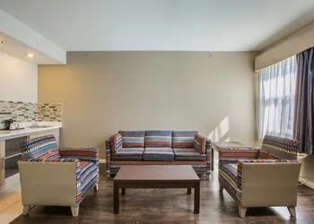 Baymont by Wyndham Albuquerque Airport hotel thumbnail 7