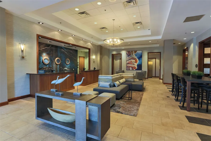 DoubleTree by Hilton Bay City - Riverfront hotel detail image 2