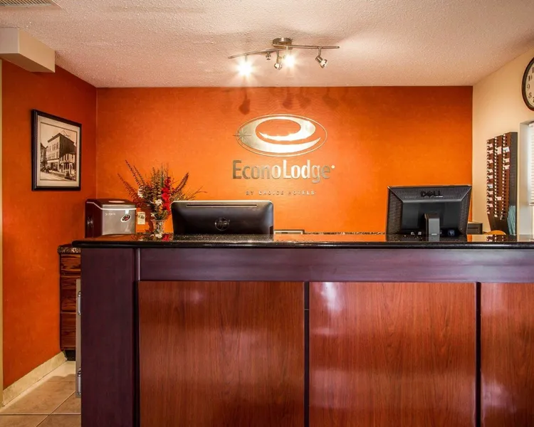 Econo Lodge Freeport - Brunswick Area hotel detail image 2