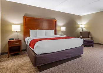 Comfort Inn Matthews - Charlotte hotel thumbnail 5