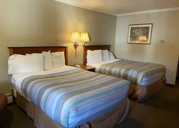 Snowshoe Motel hotel thumbnail 5