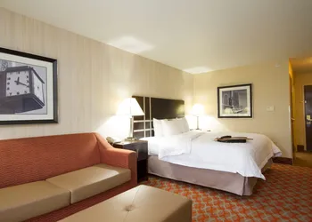 Hampton Inn Marshall hotel thumbnail 7