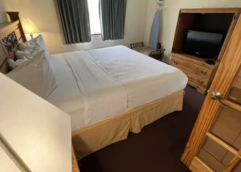 Fairbridge Inn & Suites Williston Near Airport hotel thumbnail 8