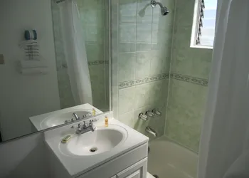 Los Angeles Adventurer All Suite Hotel at LAX hotel thumbnail 4