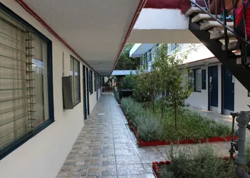 Los Angeles Adventurer All Suite Hotel at LAX hotel thumbnail 6