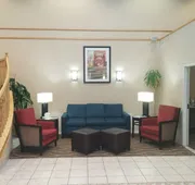 Comfort Suites Airport hotel detail image 4