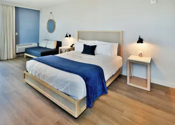 Rod 'N' Reel Resort hotel thumbnail 2