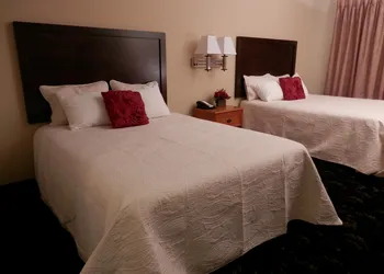 Grand View Inn & Suites hotel thumbnail 4
