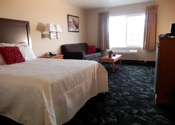 Grand View Inn & Suites hotel thumbnail 6