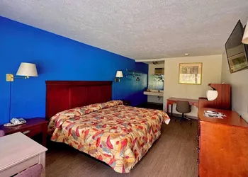Volunteer Inn at Church Hill hotel thumbnail 7