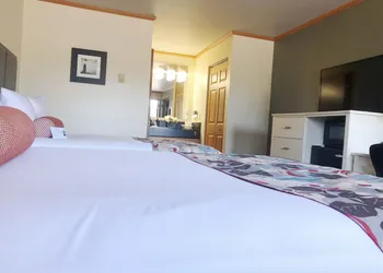 River House Inn, a Baymont by Wyndham hotel thumbnail 4