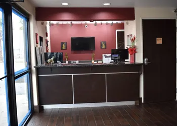 Super 8 by Wyndham New Braunfels I-35 hotel thumbnail 4