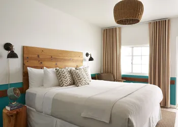 Cambria Beach Lodge hotel thumbnail 5