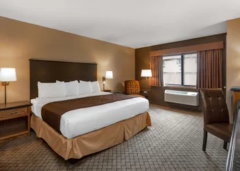 AmericInn by Wyndham Hartford WI hotel thumbnail 4