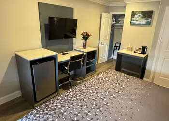 Padre Oaks hotel thumbnail 6