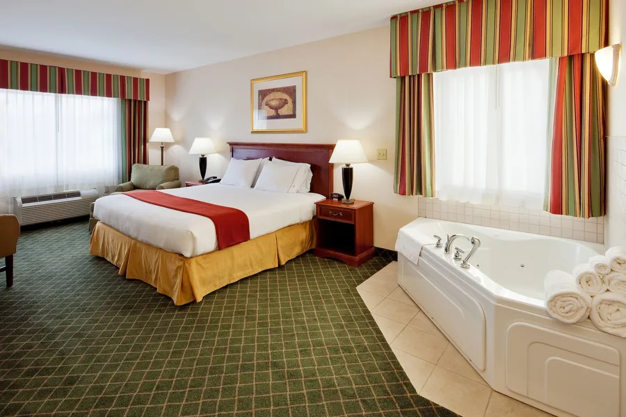 Holiday Inn Express Hotel & Suites Gibson by IHG hotel detail image 2