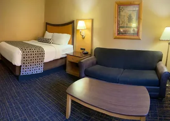 Tundra Lodge hotel thumbnail 6