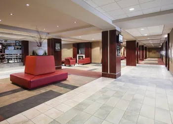 Viscount Gort Hotel hotel thumbnail 3