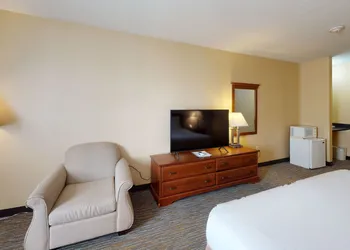Ramada by Wyndham Strasburg/Shenandoah Valley hotel thumbnail 8