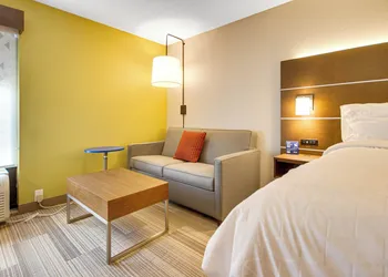 Holiday Inn Express Dublin by IHG hotel thumbnail 5