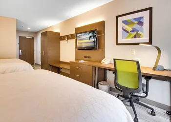 Holiday Inn Express Dublin by IHG hotel thumbnail 6