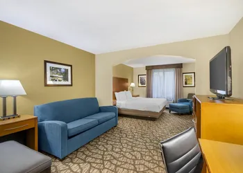 Best Western Plus Richmond Hill Inn hotel thumbnail 8