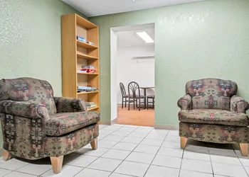 Econo Lodge Custer - Crazy Horse Area hotel thumbnail 3