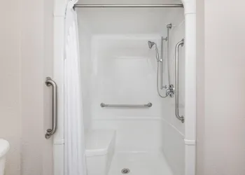 Best Western Plus 1000 Islands Hotel & Suites hotel thumbnail 8
