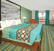 Super 8 by Wyndham Denver Stapleton hotel detail image 7