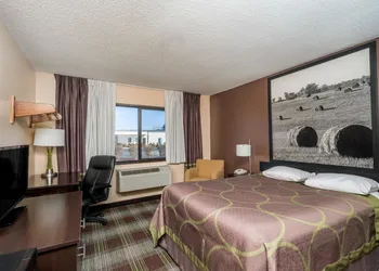 Super 8 by Wyndham Campbellsville KY hotel thumbnail 3