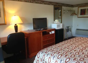 Americas Best Value Inn Palmyra Hershey hotel thumbnail 3