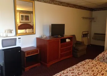 Americas Best Value Inn Palmyra Hershey hotel thumbnail 8