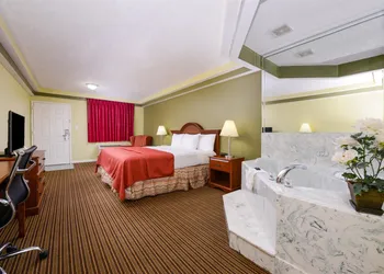 Americas Best Value Inn & Suites Waller Prairie View hotel thumbnail 7