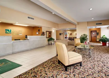 Quality Inn & Suites hotel thumbnail 6