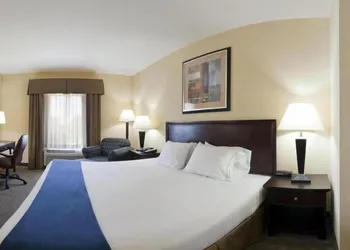 Holiday Inn Express Hotel & Suites Clearwater/Us 19 N by IHG hotel thumbnail 3