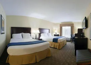 Holiday Inn Express Hotel & Suites Clearwater/Us 19 N by IHG hotel thumbnail 4