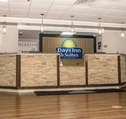 Days Inn and Suites by Wyndham Hammond, IN hotel detail image 3
