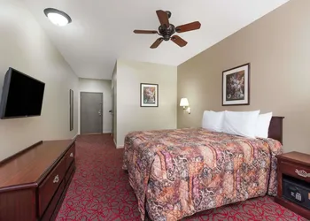 Days Inn by Wyndham St Peters/St Charles hotel thumbnail 7