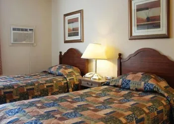 Commons Inn hotel thumbnail 4