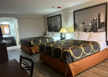 Super 8 by Wyndham Mont Belvieu/Baytown East hotel thumbnail 7