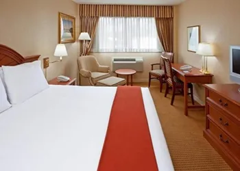 Five Towns Inn - JFK Airport hotel thumbnail 8