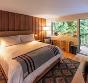 Historic Rocky Waters Inn, A Small Luxury Hotel hotel detail image 3
