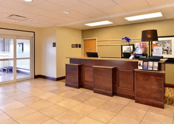 Spark by Hilton Grand Island hotel thumbnail 4