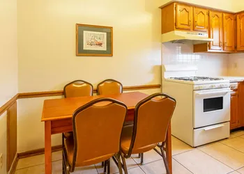 Magnuson Hotel Extended Stay Canton Ohio hotel thumbnail 8