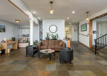 Waldport Bayfront Hotel and Restaurant hotel thumbnail 3