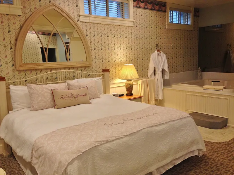 Chambery Inn hotel detail image 6