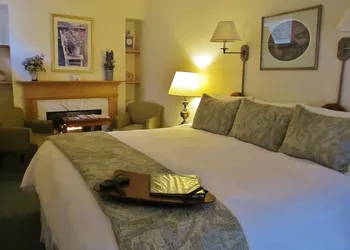 Chambery Inn hotel thumbnail 7