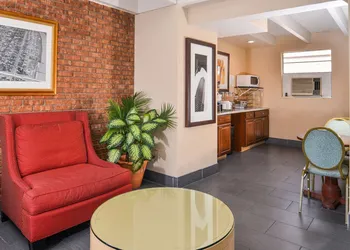 Americas Best Value Inn Augusta Historic Downtown hotel thumbnail 4