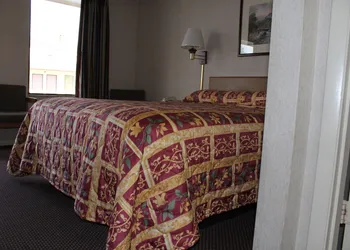 Budget Host Inn Bristol hotel thumbnail 8