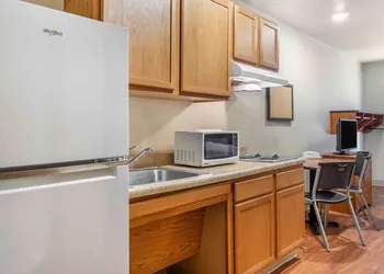 Extended Stay America Select Suites - Laredo hotel thumbnail 6